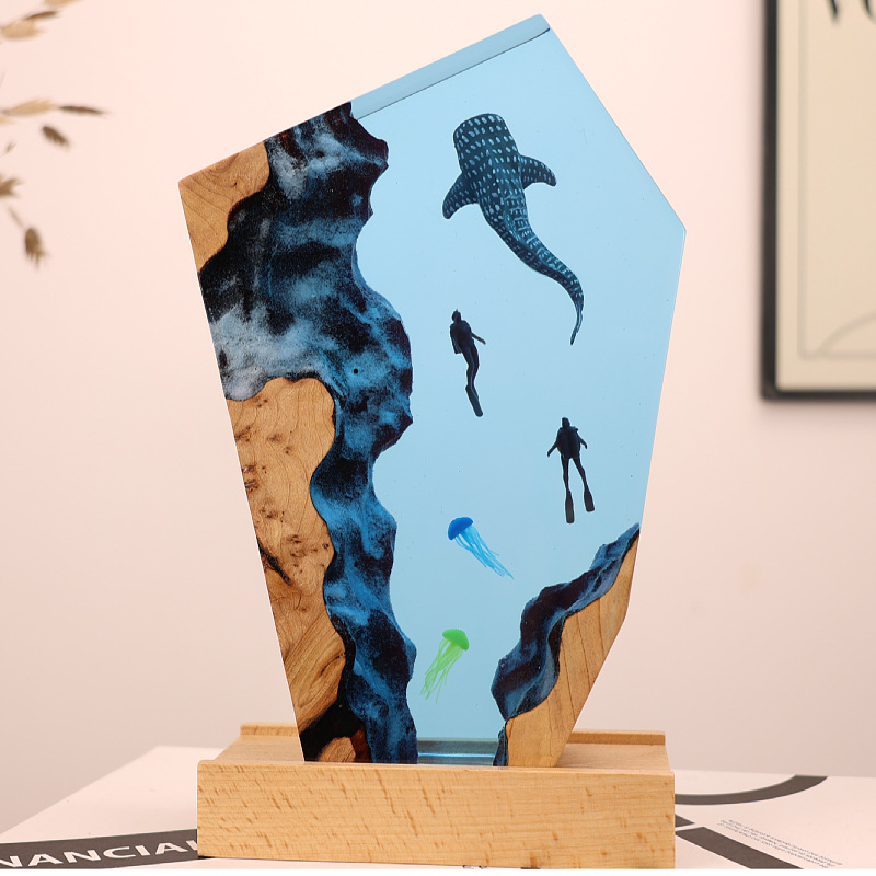 Resin Cave Whale Diver Desktop - Resin Art For Anniversary Gift 评论和价格