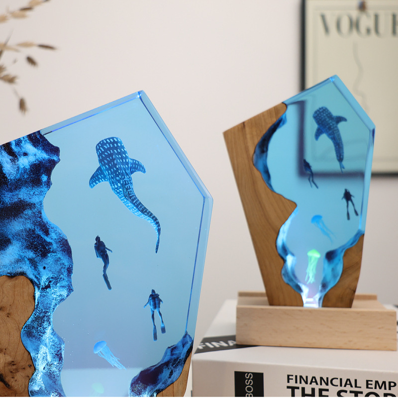 Resin Cave Whale Diver Desktop - Resin Art For Anniversary Gift 评论和价格
