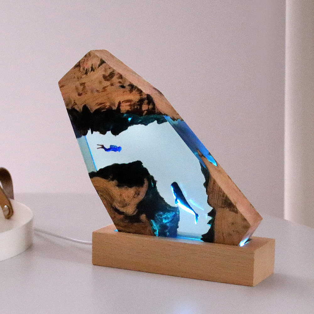 New Underwater Cave Whale Dive - Resin Art For Anniversary Gift 评论和价格