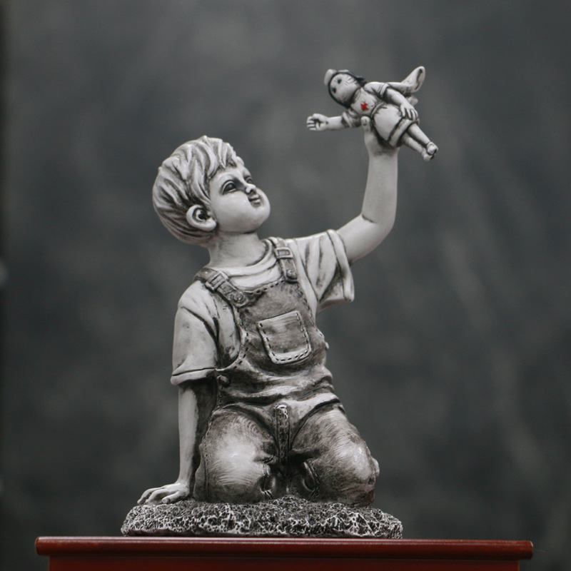 Banksy Statuette Art Crafts Tr - Resin Art For Anniversary Gift 评论和价格